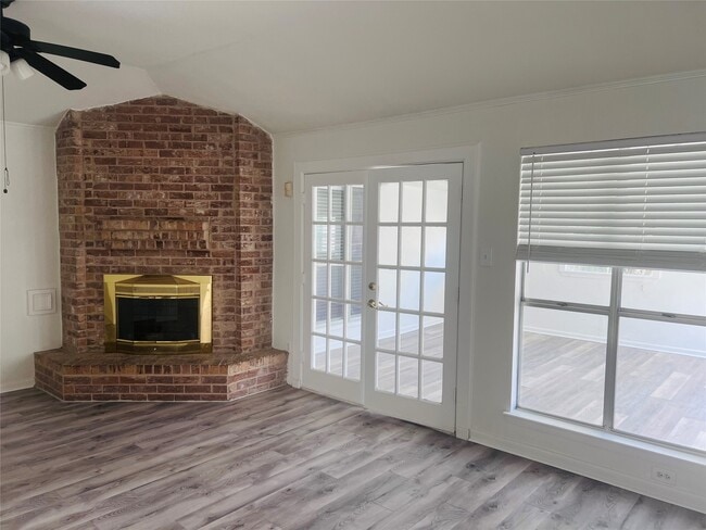 Building Photo - 3907 Windmill St