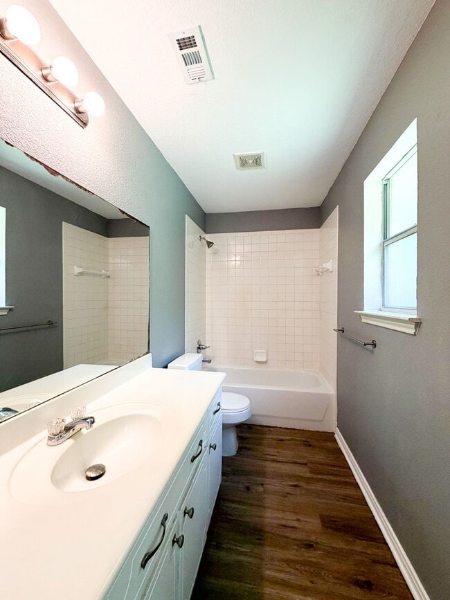 Building Photo - 2203 Indian Trail