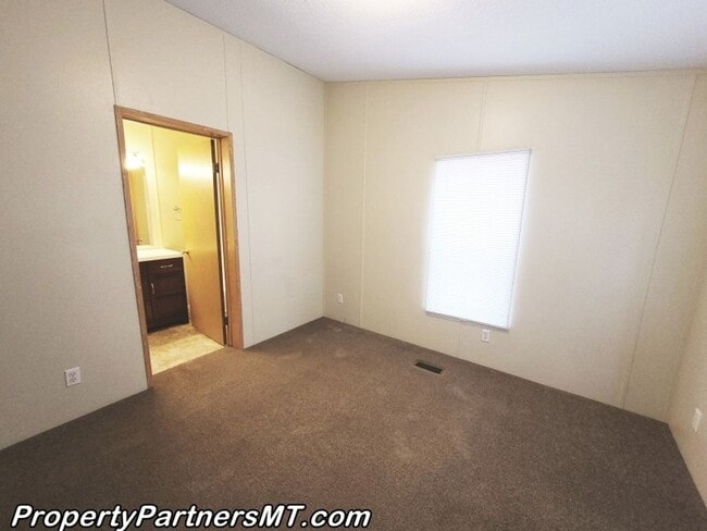 Building Photo - *** Remodeled *** 3 Bed 2 Bath Modular house