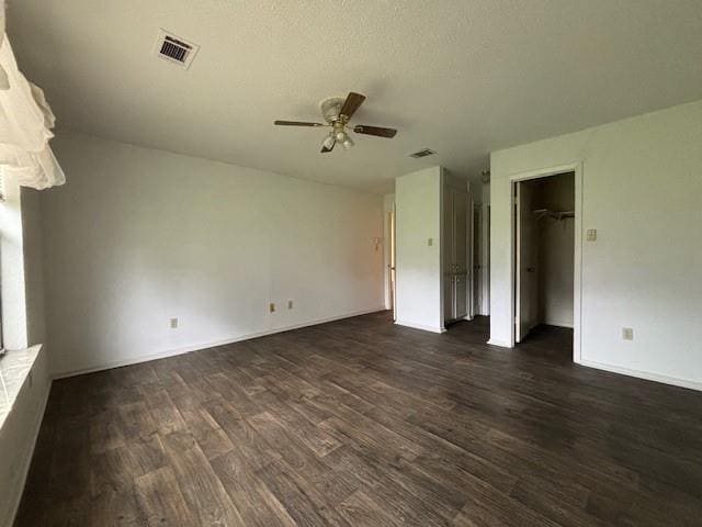 Building Photo - 1911 Willow Bend Dr