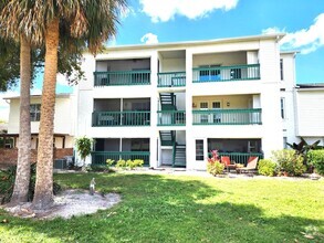 Building Photo - Third Floor Unit; Amazing College Park Loc...