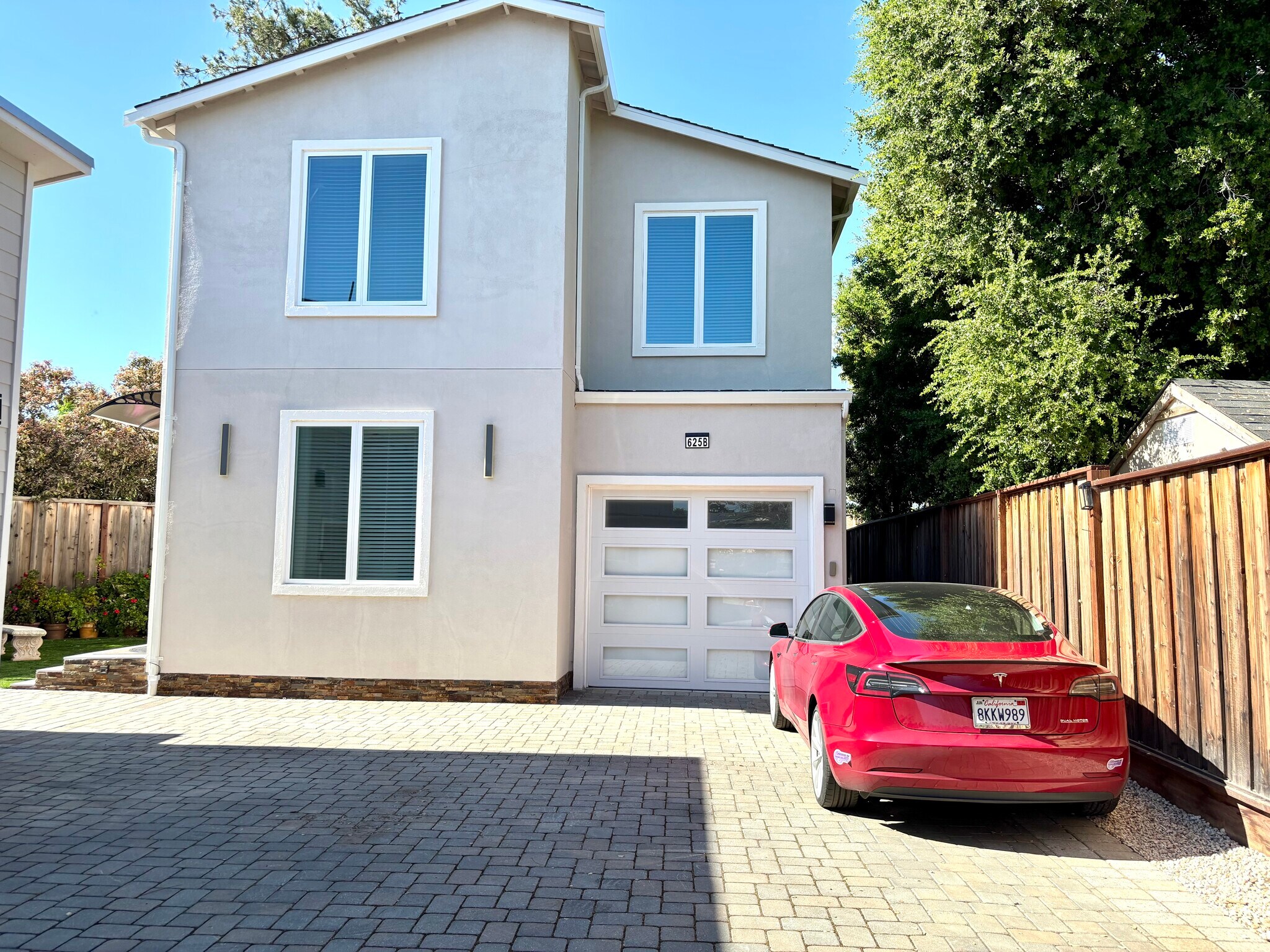 Building Photo - 625 Craig Ave