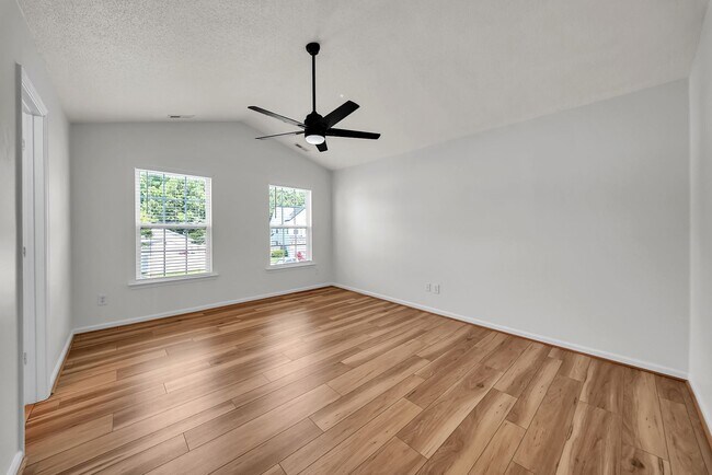 Building Photo - 408 Holmes Blvd