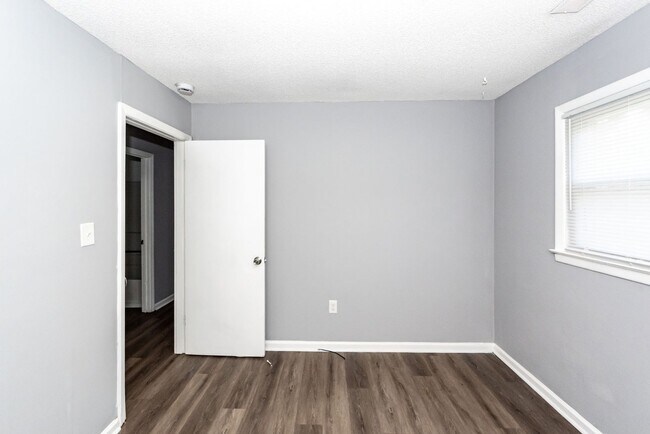 Building Photo - 1529 Marietta St