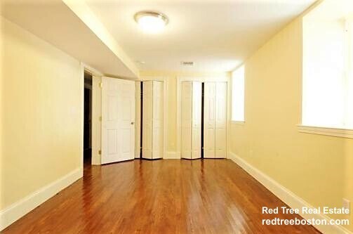 Building Photo - 17 Parker Hill Ave