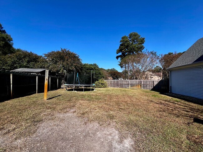 Building Photo - Beautiful home in the desirable Wellington...