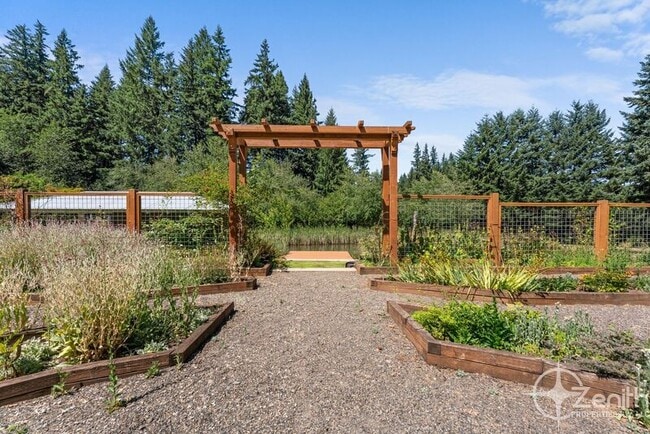 Building Photo - 4106 NE 242nd Ave