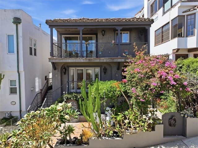 Building Photo - 221 24th St