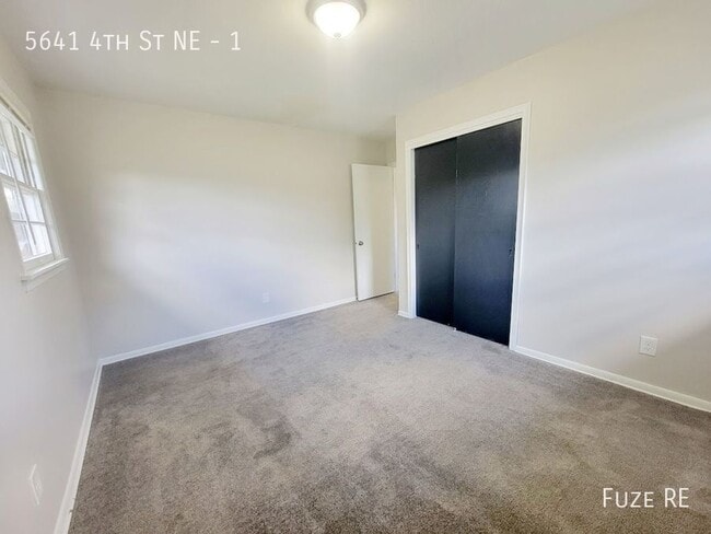 Building Photo - 5641 4th St NE