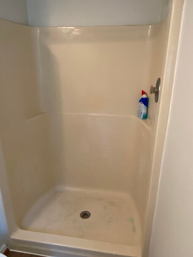 Building Photo - 6621 Greenvale Pkwy