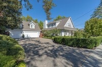 Building Photo - 840 Hunt Ave