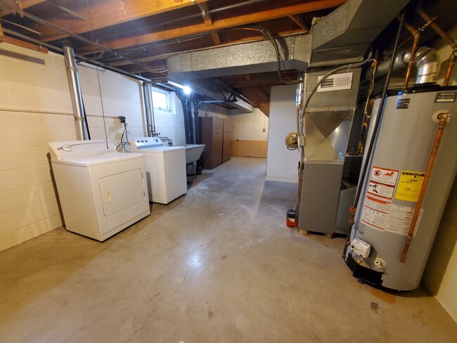 Washer/Dryer/Utilities - 6158 Park Ave