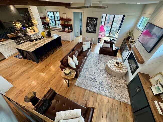 Building Photo - 805 Cordell St