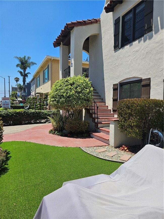 Building Photo - 57 Pomona Ave