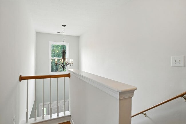Building Photo - Welcome Home to the Springhill Community!