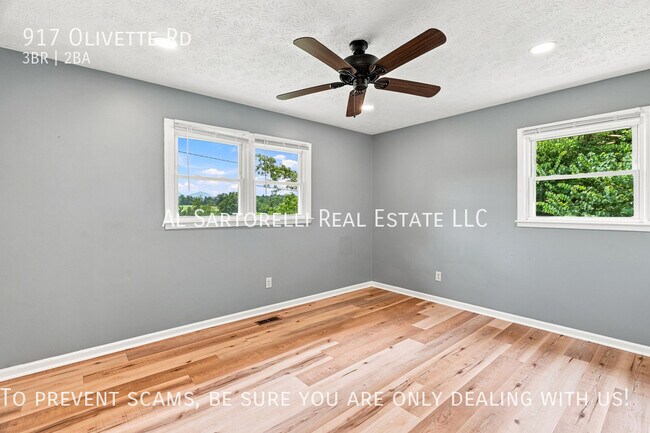 Building Photo - 917 Olivette Rd
