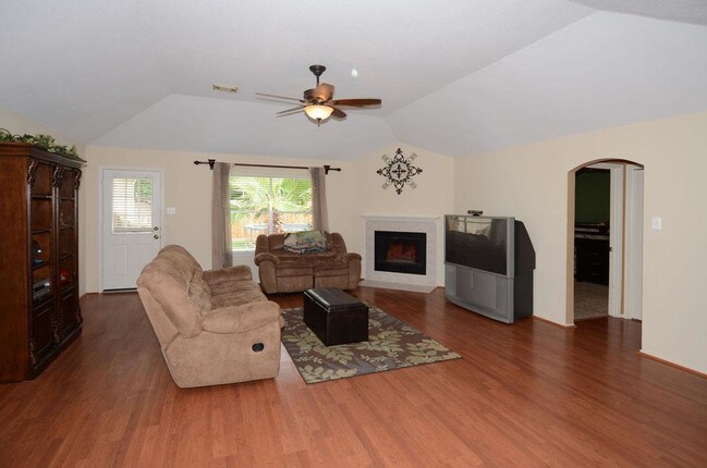 Building Photo - 6207 Highland Branch Dr