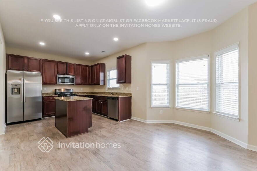 Building Photo - 4015 Pointe Vecchio Cir