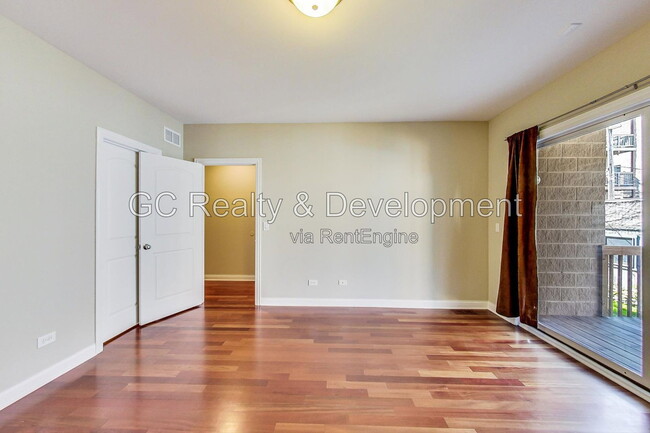 Building Photo - 4610 N Ashland Ave