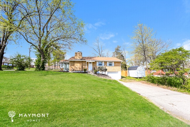 Building Photo - 7 Sycamore Dr