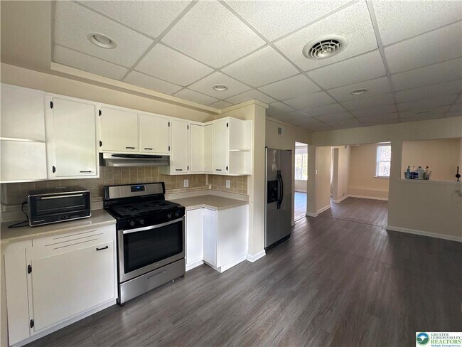 Building Photo - 3676 Lower Saucon Rd