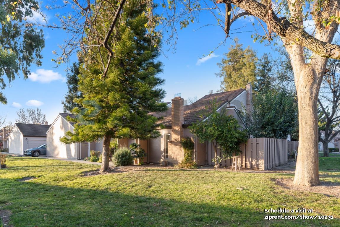 Building Photo - 2470 Poett Ln