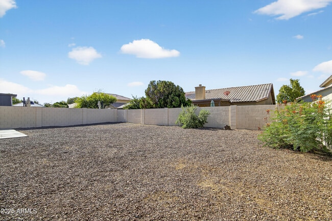 Building Photo - 11517 W Laurelwood Ln