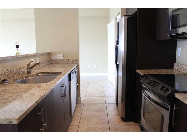 Building Photo - 2694 Inagua Ave