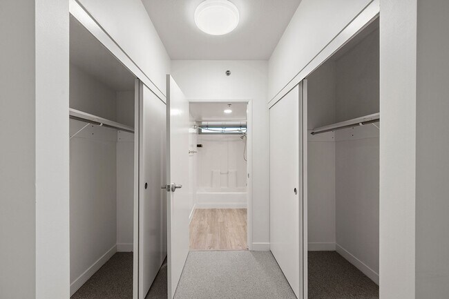 Building Photo - One Bedroom in Heart of Little Italy!