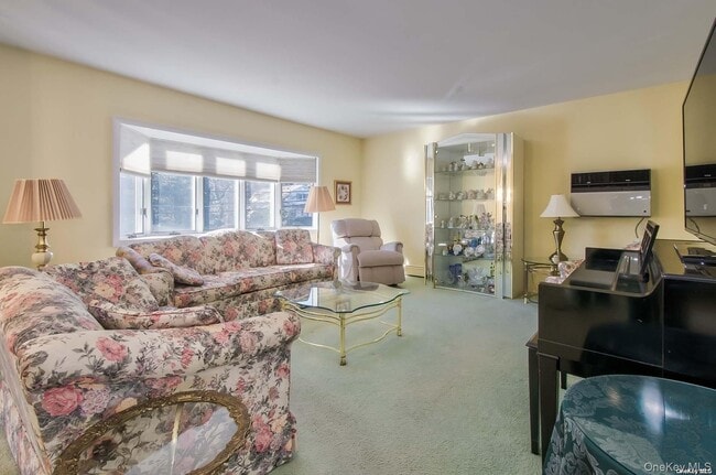 Building Photo - 450 Lenox Rd