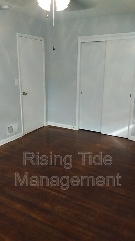 Building Photo - 7016 Briarwood Ln