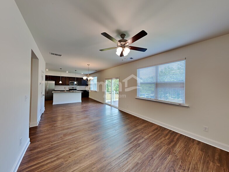 Building Photo - 6219 Bridlewood Ln