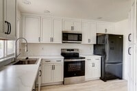 Building Photo - Charming & Updated 3-Bedroom Home