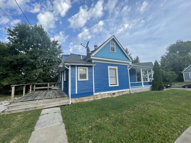 Building Photo - 500 S Lincoln St