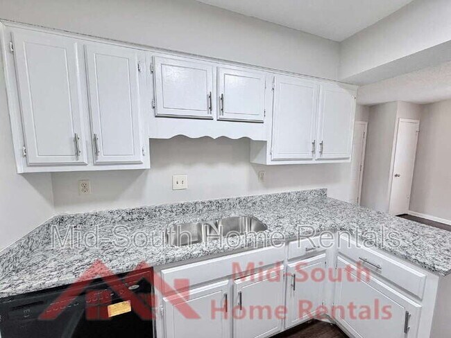 Building Photo - 7328 Hillshire Dr