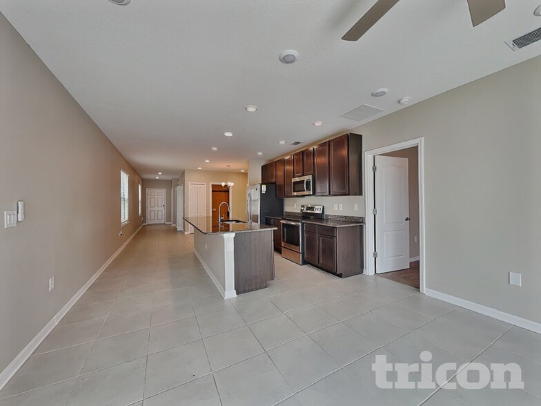 Building Photo - 4648 Lindever Ln