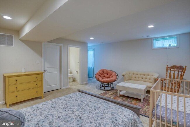 Building Photo - 414 Goodwick Dr