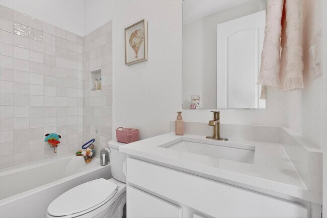 Building Photo - 8345 Salinger Wy NW