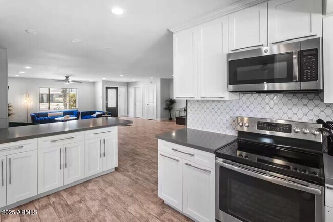 Building Photo - 4844 E Andora Dr