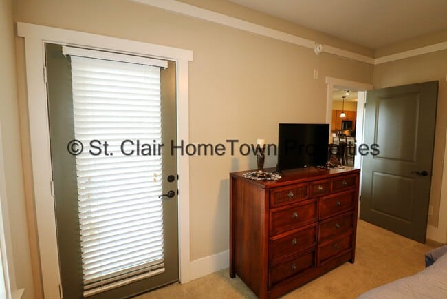 Building Photo - Condo on Logan Martin Lake