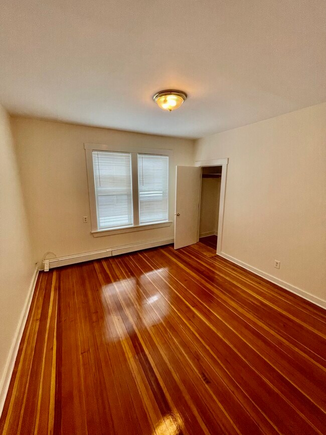 Building Photo - 63 Pleasant St
