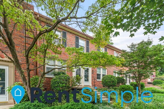 Building Photo - 1300 S Barton St