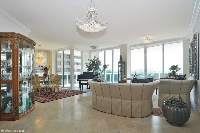 Building Photo - 4 br, 4 bath Condo - 10225 Collins Ave Apt...