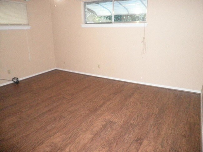 Building Photo - 1931 Ganyard Dr