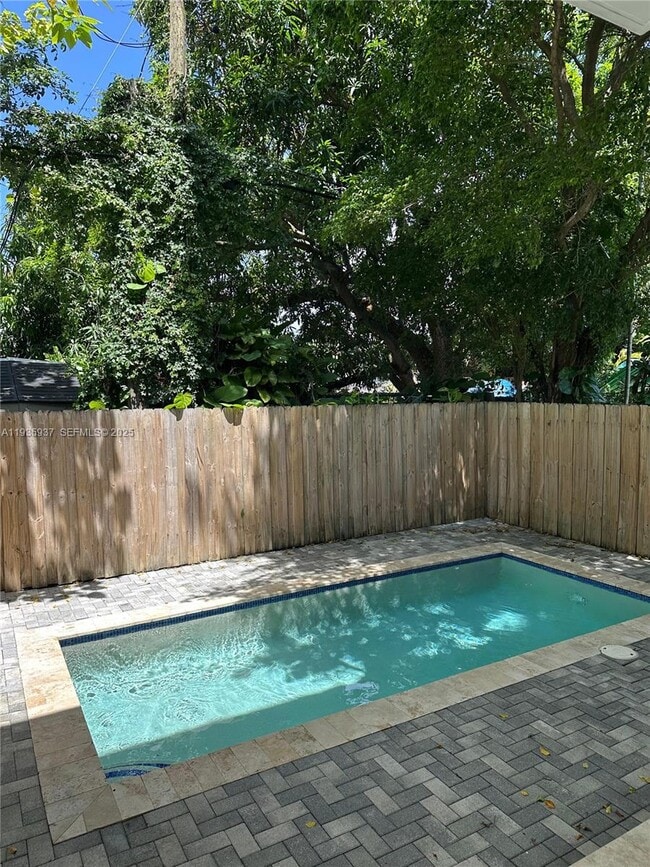 Building Photo - 2784 SW 34th Ave