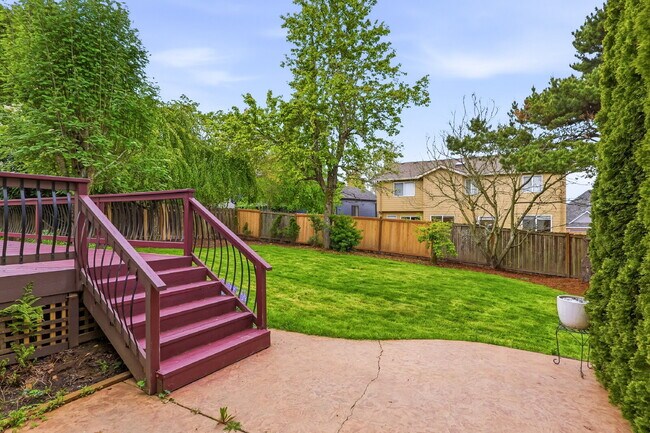 Building Photo - Elegant Executive Home in Desirable Camas – Minutes to SR-14, I-205 & Vancouver