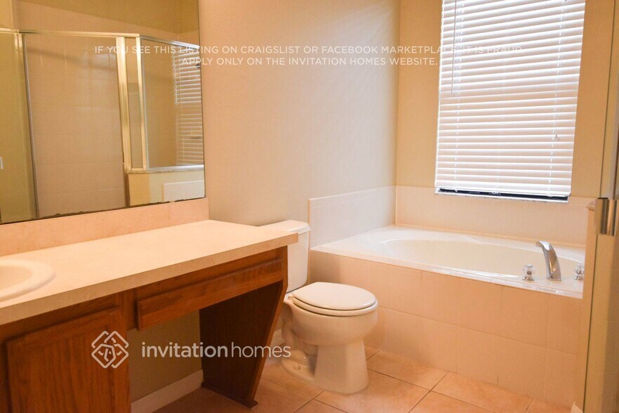 Building Photo - 9115 Tivoli Chase Dr