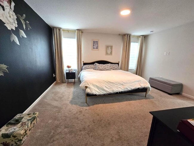 Building Photo - 10682 Old Sycamore Lp