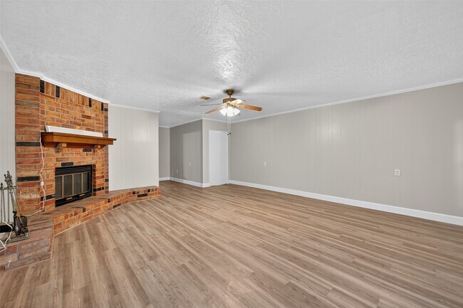 Building Photo - 3438 5th St