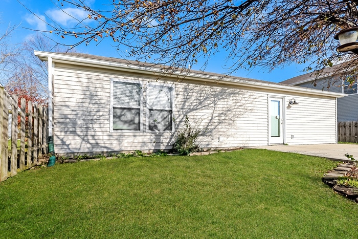 Building Photo - 547 Reed Ct